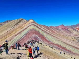 2 day Rainbow Mountain trek