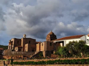 City Tour Cusco & Camelids Tour & Pachamanca experience