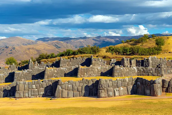 Sacsayhuamán mystery Unraveling the Secrets of the Inca Fortress