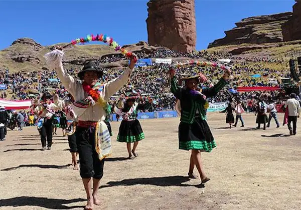 Qué es el Festival de Tinajani y por qué es una celebración única en los Andes