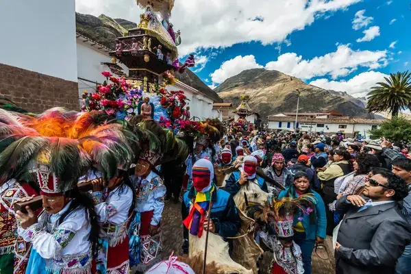 Vive la magia de la Virgen del Carmen y conéctate con el alma de los Andes