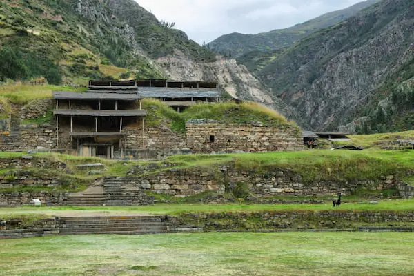 Lugares turísticos del Perú - Chavín de Huántar (Áncash)