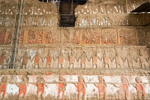 Huaca del Sol y la Luna (La Libertad)