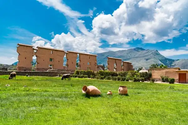 Raqchi (Cusco)