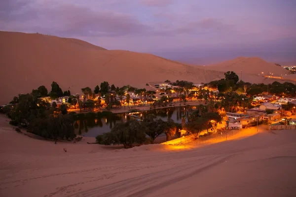 Oasis de Huacachina, Ica, Perú