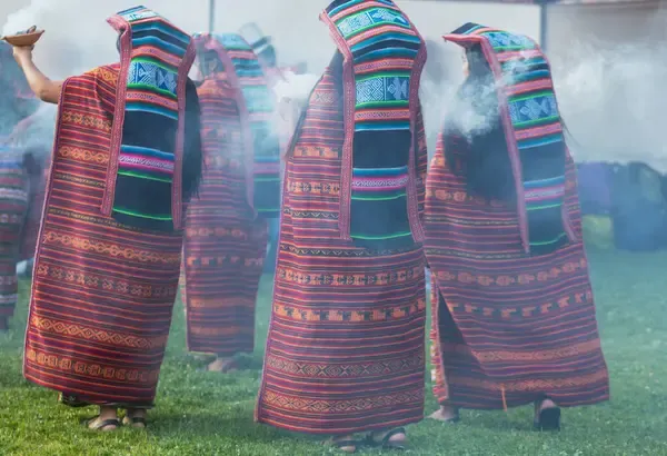Sahumerios tradicionales para la limpieza energética