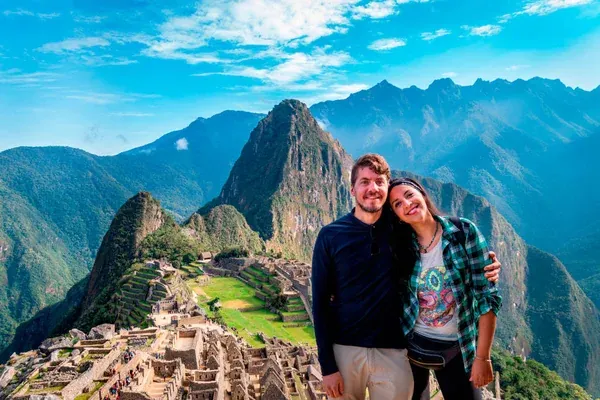 Pareja en Machu Picchu