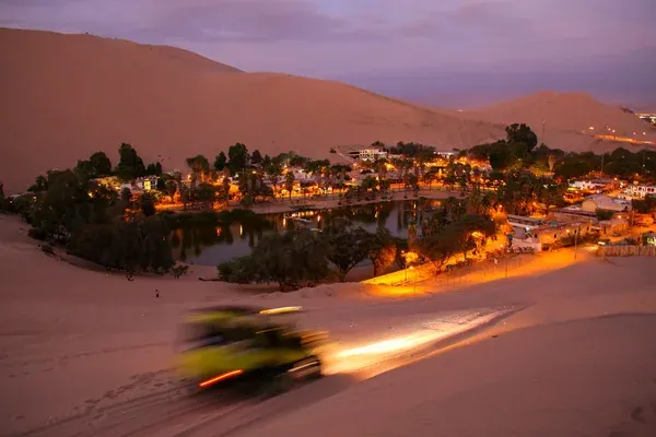 buggy en Huacachina, Ica