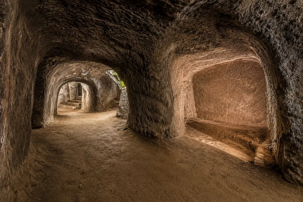 The current legacy of the Andean tunnels