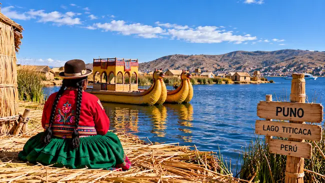 Puno en septiembre con el lago Titicaca y tradiciones andinas